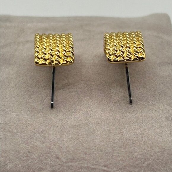 Monet - Vintage 90’s Gold Weaved Design Post Earrings - Picture 3 of 5